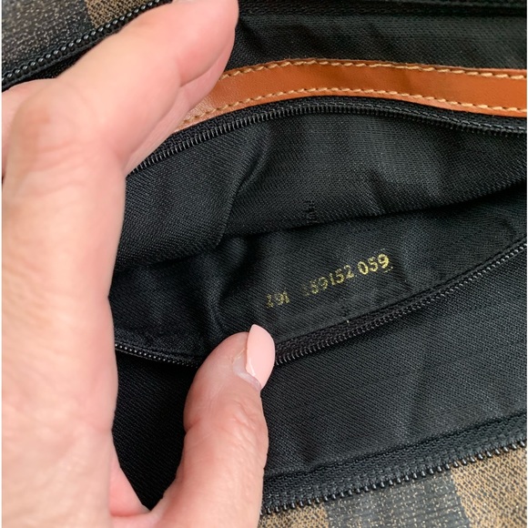 ✨ FENDI Pequin Vintage Coated Nylon Canvas and Pecan Leather Handled Tote Bag - Picture 13 of 16